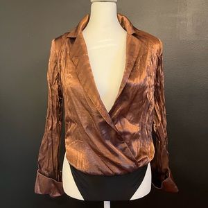 DO + BE (S) long sleeve metallic brown v-neck bodysuit